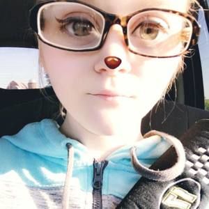 Meet your Posher, Macey